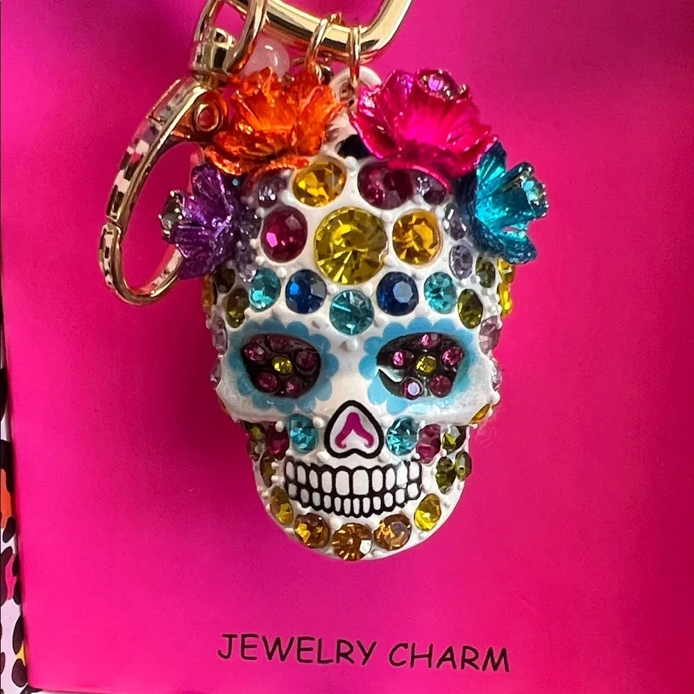 Betsey Johnson | Sugar Skull Bag Charm ๐น - Picture 5 of 8